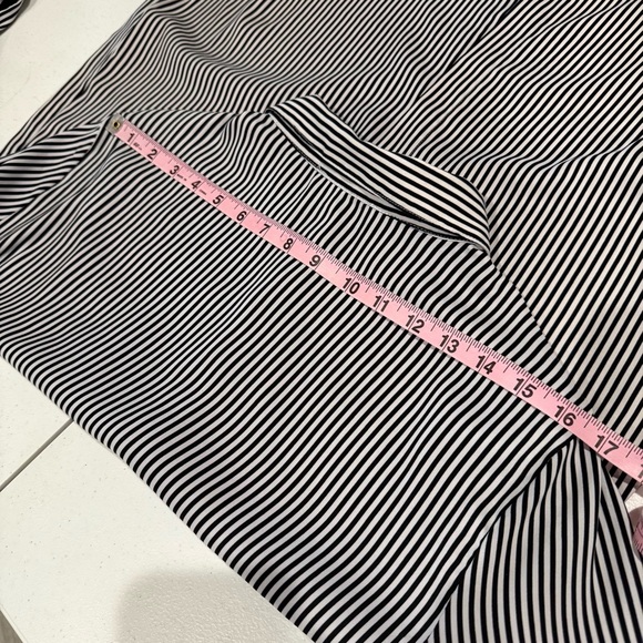 Philosophy Striped Tunic Black and White Pinstripe Blouse High/Low Women’s Large - Picture 10 of 13